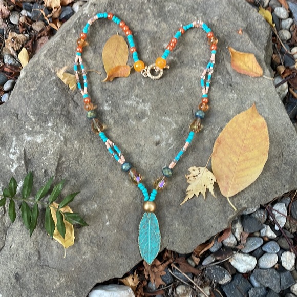 Handmade Boho Necklace Leaf Centre & Peach & Turquoise Beads & Matching Earrings - Picture 5 of 12